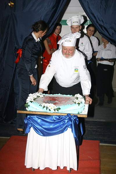 Studniówka 2010 w Zespole Szkół Ekonomicznych, fot. 217