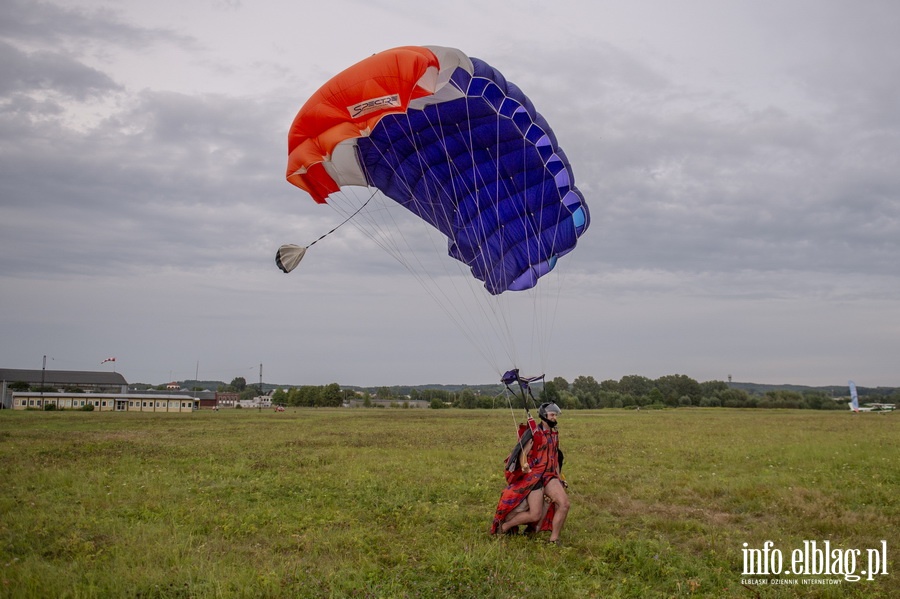 Airplane Wingsuit Formation nad elblskim lotniskiem, fot. 65