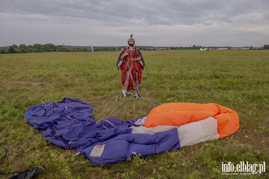 Airplane Wingsuit Formation nad elblskim lotniskiem, fot. 67