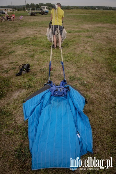 Airplane Wingsuit Formation nad elblskim lotniskiem, fot. 88