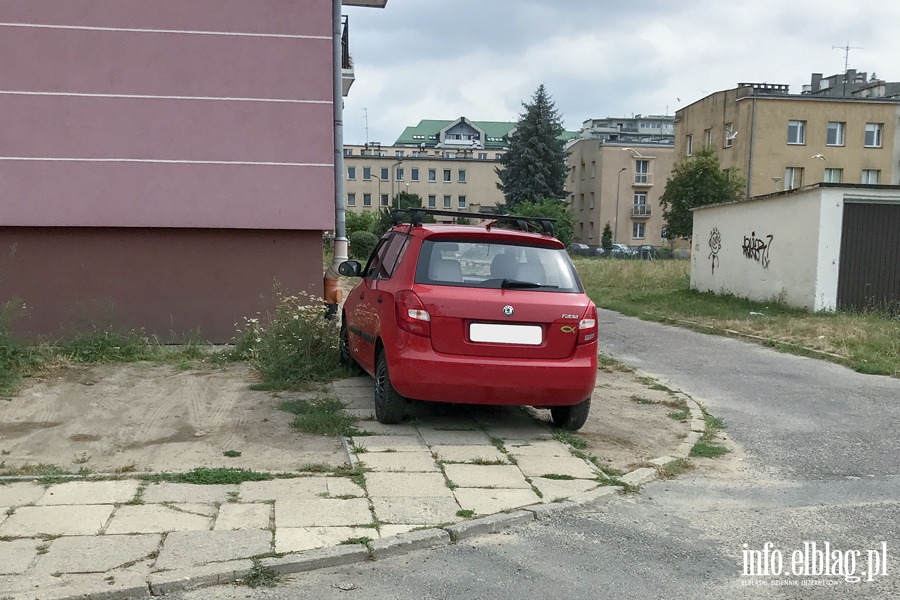 Mistrzowie parkowania w Elblgu (cz 60), fot. 14