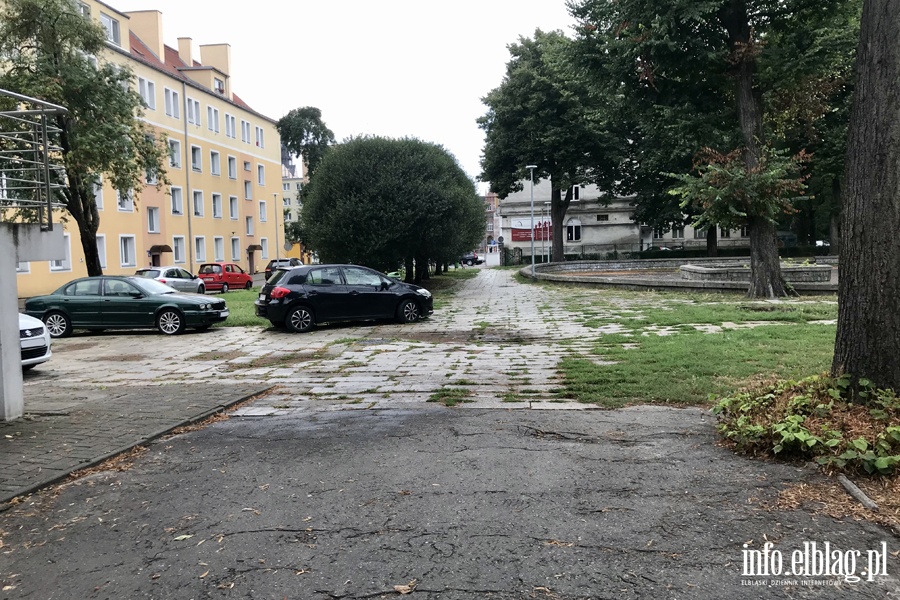 Mistrzowie parkowania w Elblągu (część 61), fot. 12