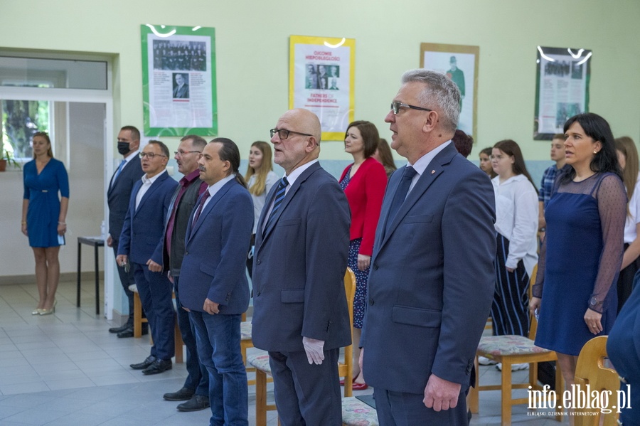 Rozpoczęcie roku szkolnego w ZSM i SP 21 im. Mikołaja Kopernika w Elblągu, fot. 4