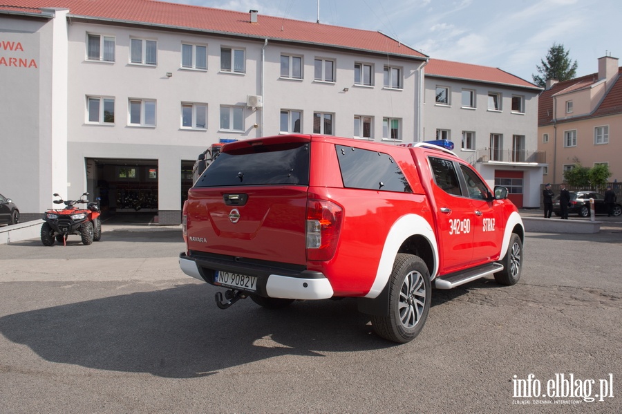 Nowy pojazd dla elblskich straakw. Zastpi auto, ktre suyo im od wielu lat, fot. 2