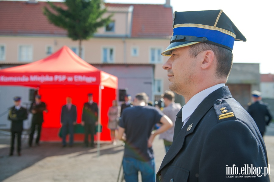 Nowy pojazd dla elblskich straakw. Zastpi auto, ktre suyo im od wielu lat, fot. 14