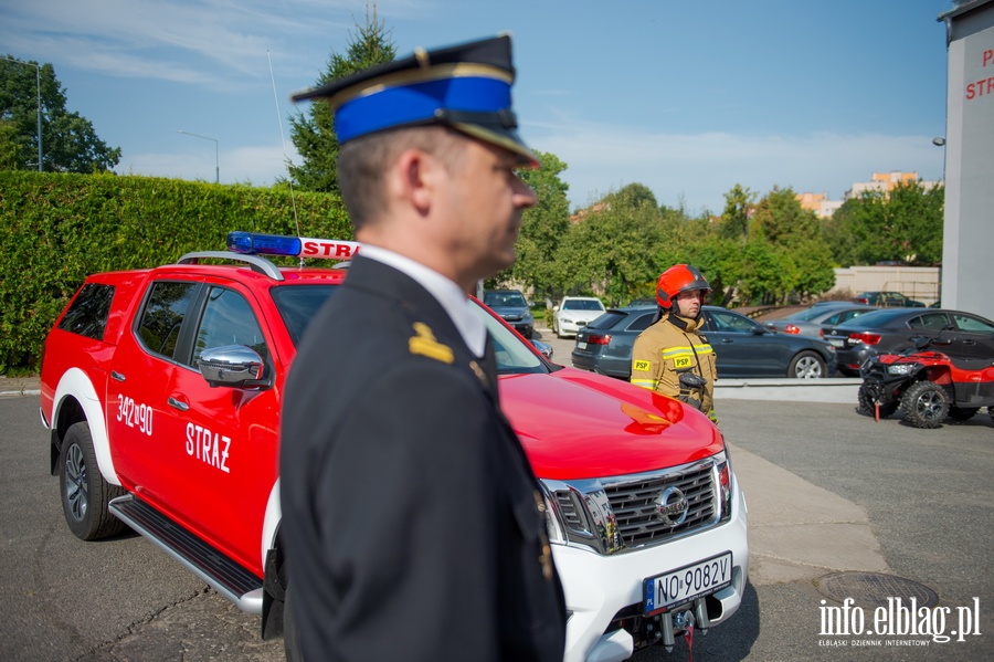 Nowy pojazd dla elblskich straakw. Zastpi auto, ktre suyo im od wielu lat, fot. 16