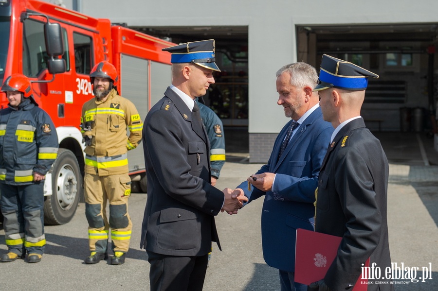 Nowy pojazd dla elblskich straakw. Zastpi auto, ktre suyo im od wielu lat, fot. 18