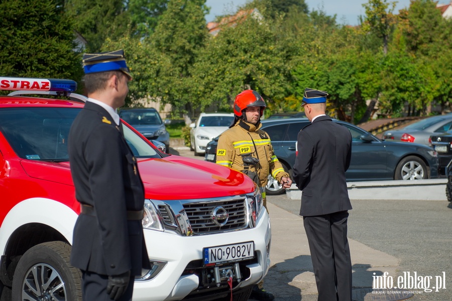 Nowy pojazd dla elblskich straakw. Zastpi auto, ktre suyo im od wielu lat, fot. 22