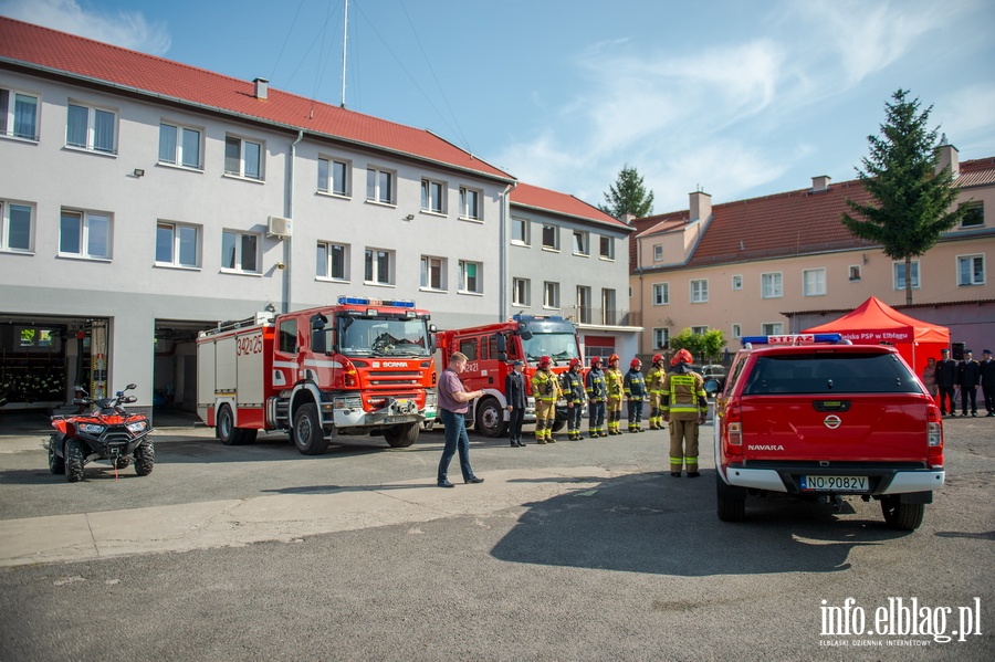 Nowy pojazd dla elblskich straakw. Zastpi auto, ktre suyo im od wielu lat, fot. 29