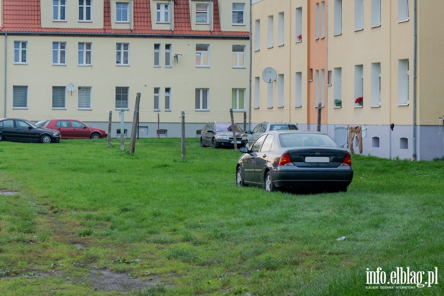 Mistrzowie parkowania w Elblągu (część 66), fot. 16