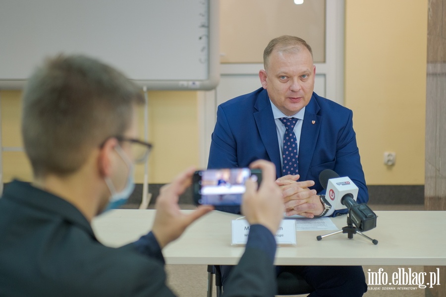 Konferencja prasowa w WSZ w Elblągu ,, Modernizacja Oddziału Ginekologiczno-Położniczego '', fot. 16