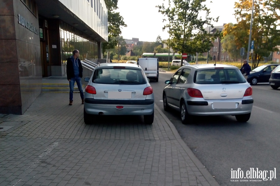Mistrzowie parkowania w Elblgu (cz 67), fot. 3