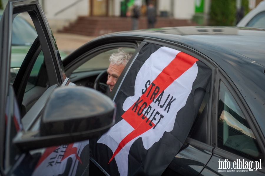 Elblg:"Fanatycy chc skaza kobiety na niewyobraalne cierpienie". Protest wobronie prawa do aborcji, fot. 3