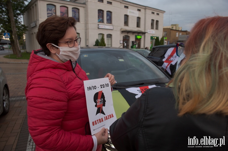 Elblg:"Fanatycy chc skaza kobiety na niewyobraalne cierpienie". Protest wobronie prawa do aborcji, fot. 9