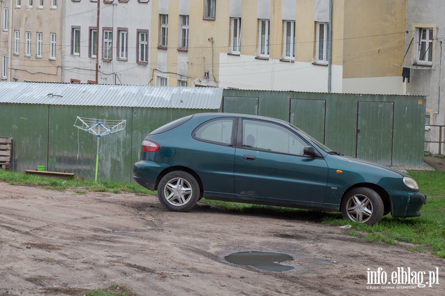 Mistrzowie parkowania w Elblągu (część 69), fot. 3