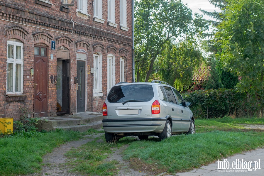 Mistrzowie parkowania w Elblągu (część 69), fot. 6