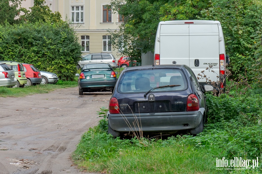 Mistrzowie parkowania w Elblągu (część 69), fot. 15