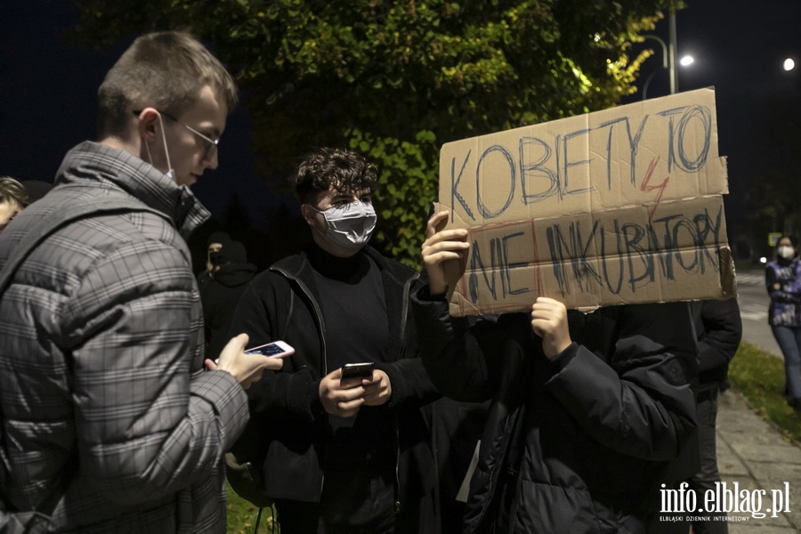  Elblążanie znów wyszli na ulice. Blokowali miasto wraz z kierowcami i rolnikami, fot. 5