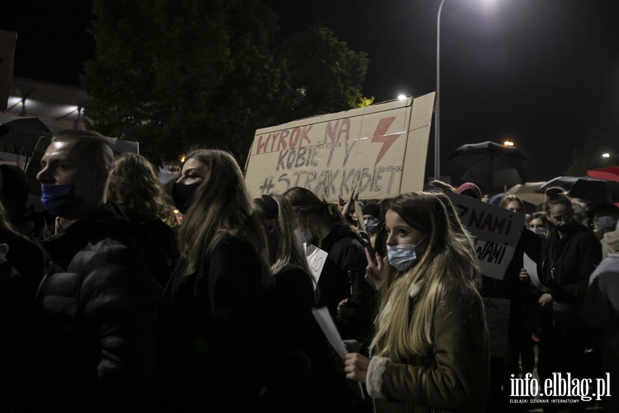  Elblążanie znów wyszli na ulice. Blokowali miasto wraz z kierowcami i rolnikami, fot. 14