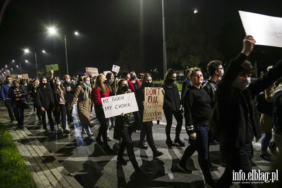  Elblanie znw wyszli na ulice. Blokowali miasto wraz z kierowcami i rolnikami, fot. 22