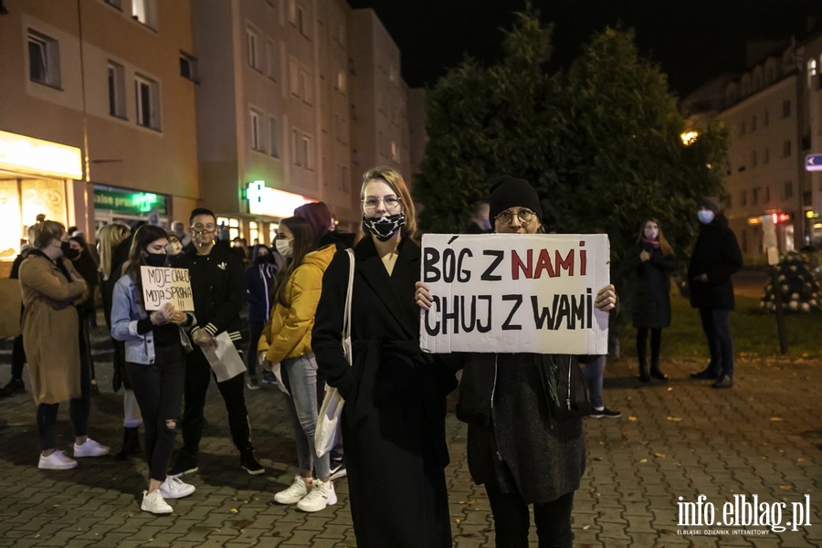  "PiS wypowiedzia kobietom wojn". Kilka tysicy elblan ponownie wyszo na ulice, fot. 10