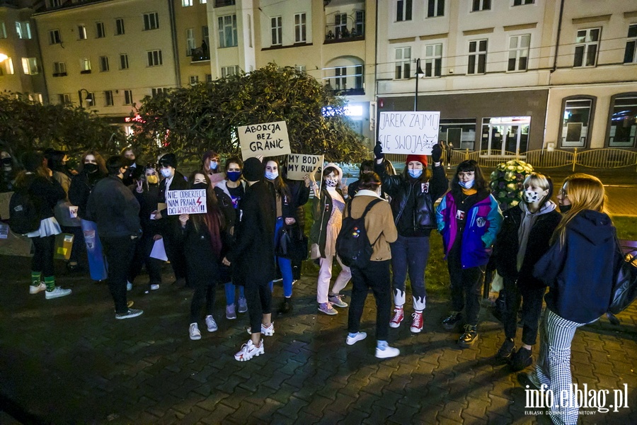  "PiS wypowiedzia kobietom wojn". Kilka tysicy elblan ponownie wyszo na ulice, fot. 13