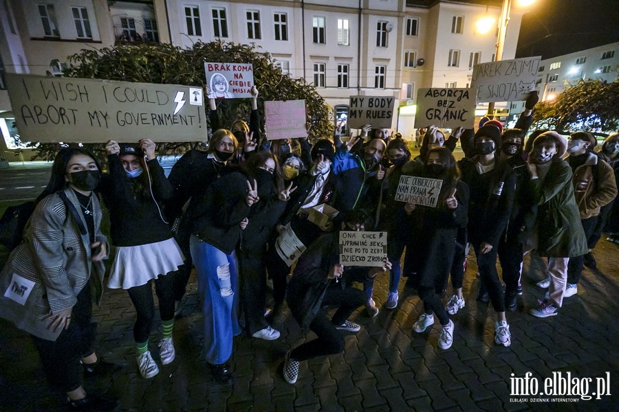 "PiS wypowiedzia kobietom wojn". Kilka tysicy elblan ponownie wyszo na ulice, fot. 14