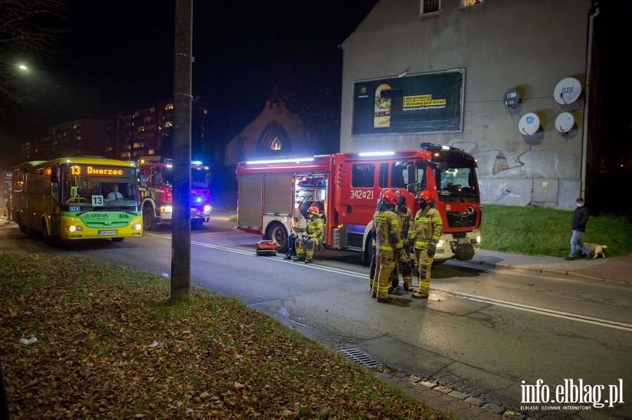 Wypadek trzech aut z autobusem przy Aleja Odrodzenia, fot. 11