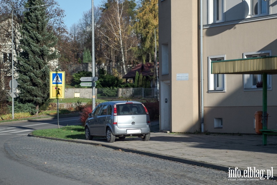 Mistrzowie parkowania w Elblągu (część 72), fot. 15