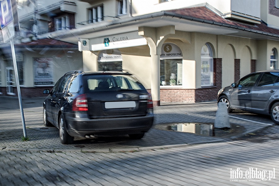 Mistrzowie parkowania w Elblągu (część 73), fot. 3