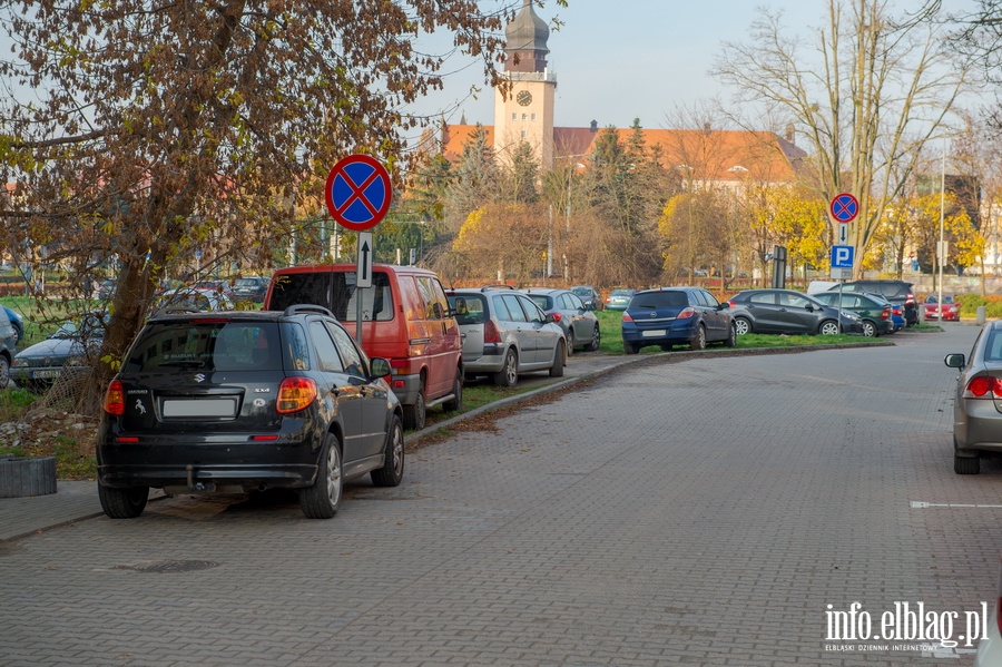 Mistrzowie parkowania w Elblągu (część 73), fot. 9