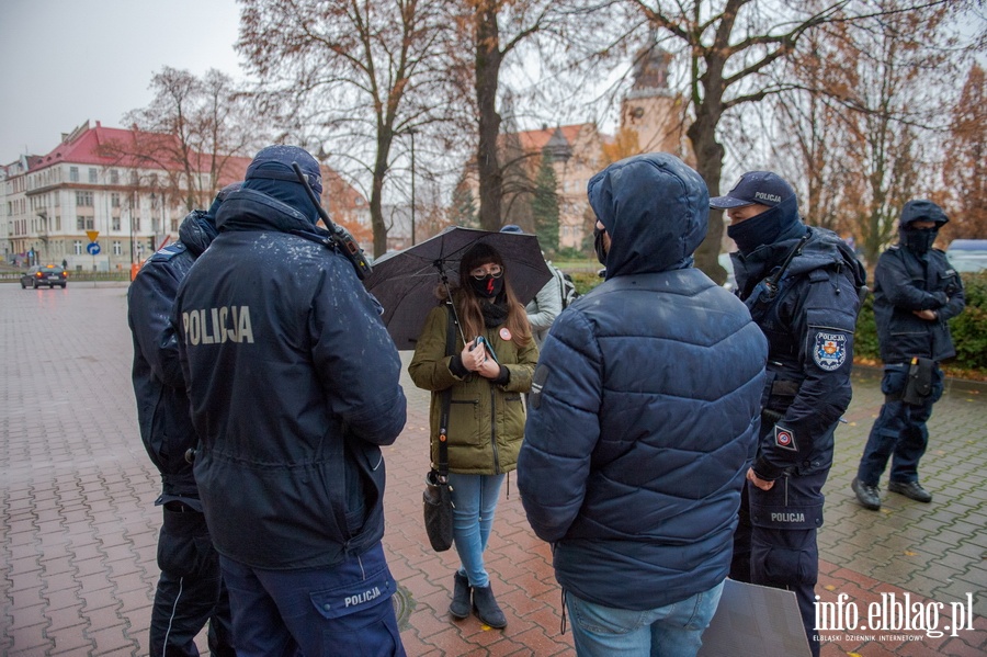 W Elblgu odby si dzi kolejny Strajk Kobiet. Dat wybrano nieprzypadkowo, fot. 11