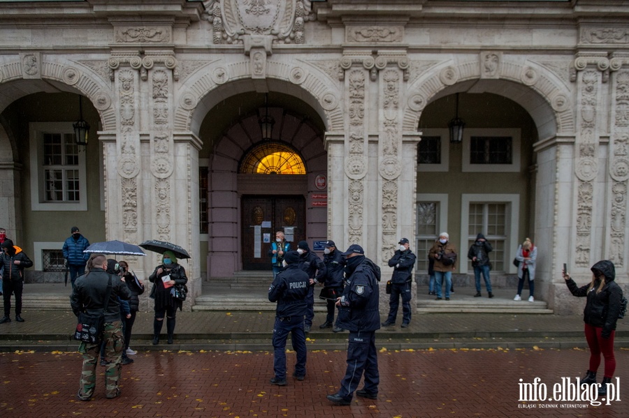 W Elblgu odby si dzi kolejny Strajk Kobiet. Dat wybrano nieprzypadkowo, fot. 18