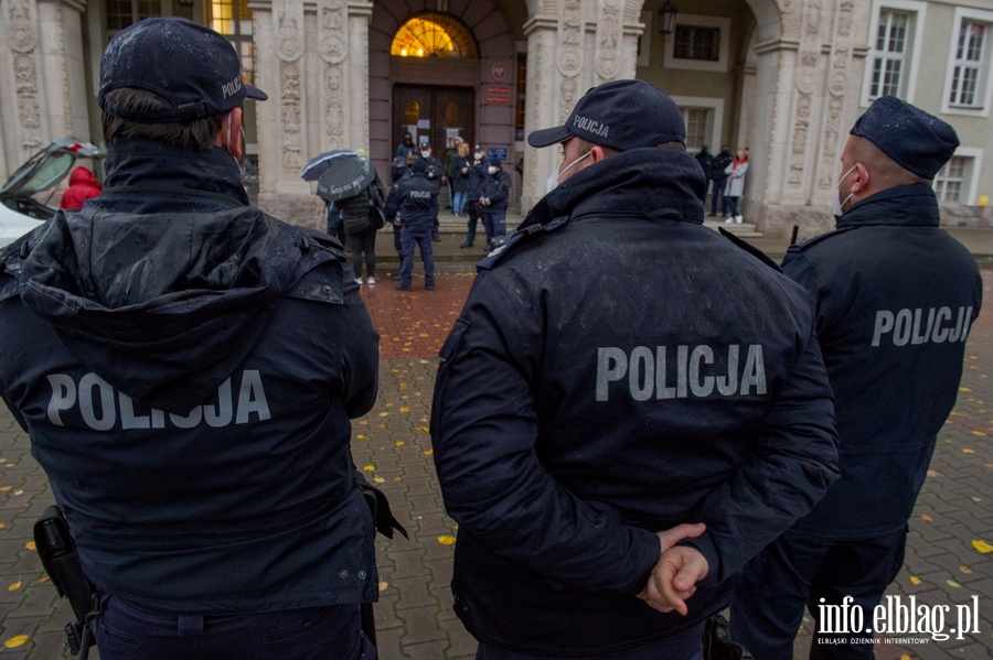 W Elblgu odby si dzi kolejny Strajk Kobiet. Dat wybrano nieprzypadkowo, fot. 28