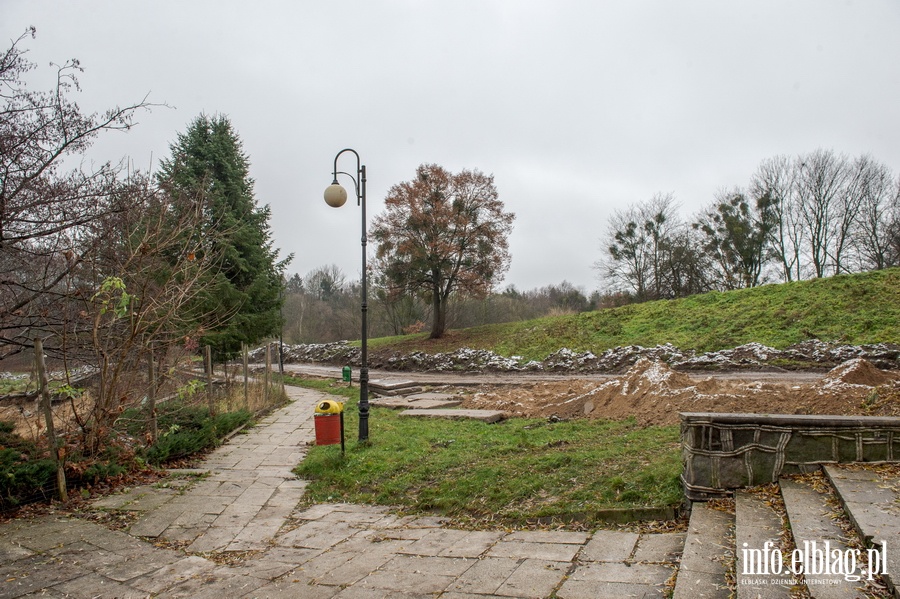Trwa generalny remont w parku Dolinka., fot. 3