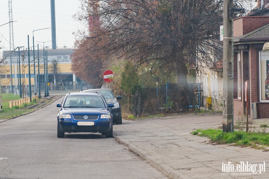 Mistrzowie parkowania w Elblągu (część 75), fot. 2