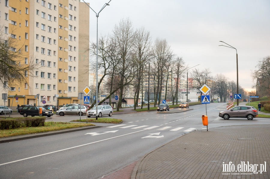 Piesi bd bezpieczniejsi na Pk. Dbka? Miasto chce zainwestowa w kolejne aktywne przejcia, fot. 2