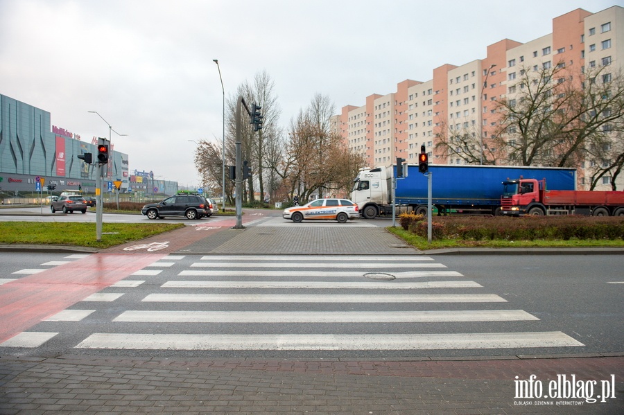 Piesi bd bezpieczniejsi na Pk. Dbka? Miasto chce zainwestowa w kolejne aktywne przejcia, fot. 3