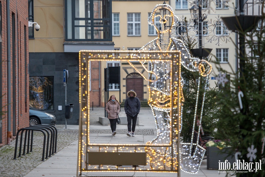 Czy elblążanie stosują się do wymogu noszenia maseczek ?, fot. 15