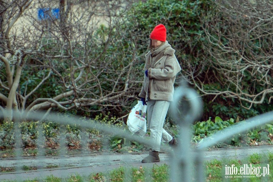Czy elblążanie stosują się do wymogu noszenia maseczek ?, fot. 20
