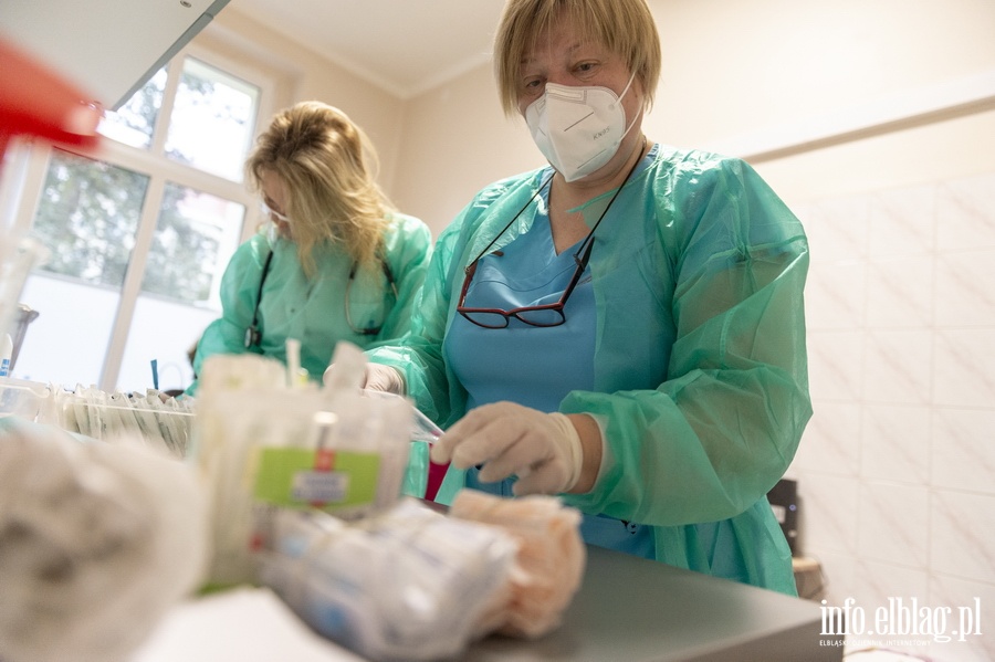Druga tura szczepień personelu medycznego przy Elbląskim Szpitalu Specjalistycznym , fot. 9