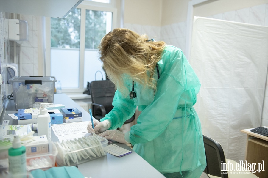 Druga tura szczepień personelu medycznego przy Elbląskim Szpitalu Specjalistycznym , fot. 28