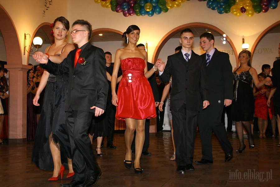 Studniówka 2010 w V Liceum Ogólnokształcącym, fot. 26