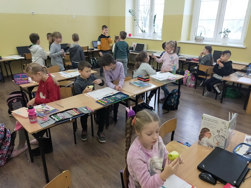 Uczniowie nauczania początkowego powrócili do szkół. , fot. 3