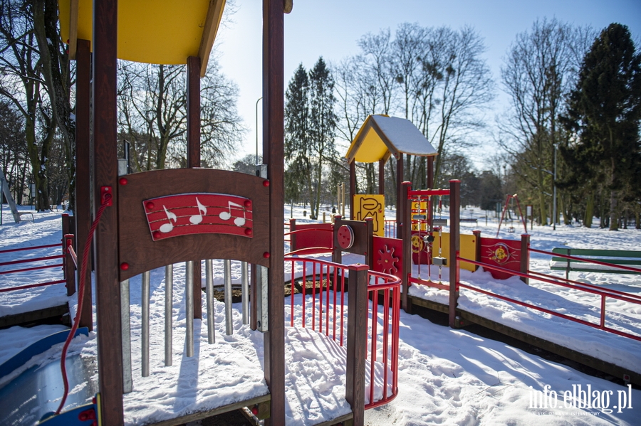 Park Modrzewie zimową porą..., fot. 31