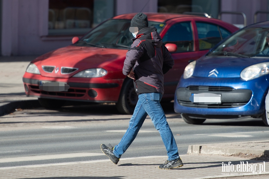 Kolejne obostrzenia dotyczce noszenia przybic, chust, maseczek... , fot. 35