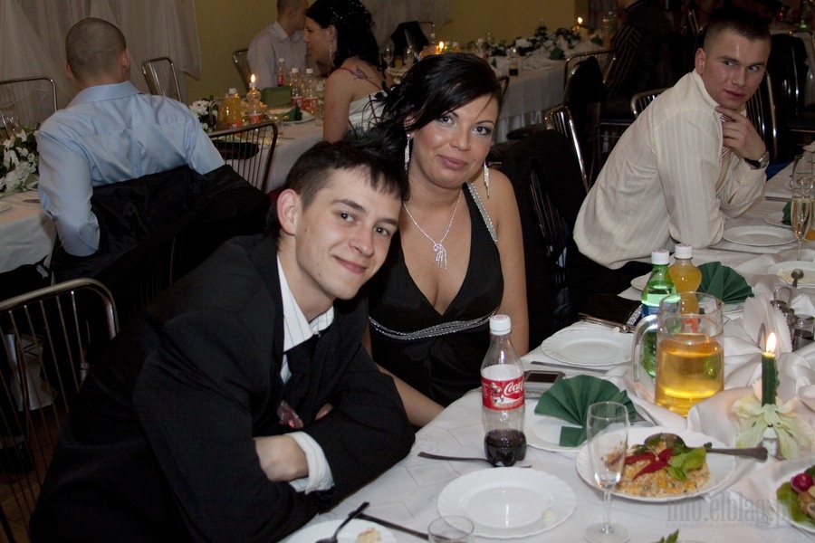 Studniówka 2010 w Zespole Szkół Inżynierii Środowiska i Usług, fot. 57