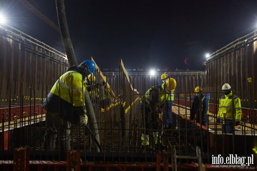 Na Przekopie pierwsze betonowanie na luzie, fot. 6