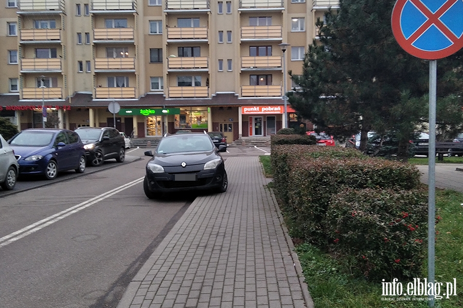 Mistrzowie parkowania w Elblągu (część 80), fot. 7