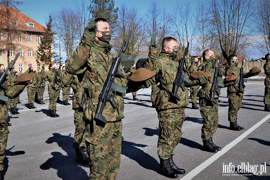 Uroczysta przysiga wojskowa w 4 Warmisko-Mazurskiej Brygadzie Obrony Terytorialnej, fot. 9